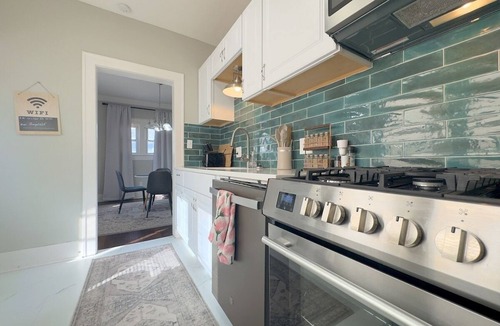 Lee's Summit House | Charming Single Level Home