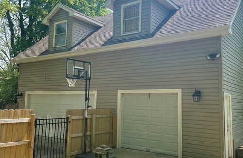 Beechmont Apartment | Charming studio in amazing Louisville with WiFi, AC