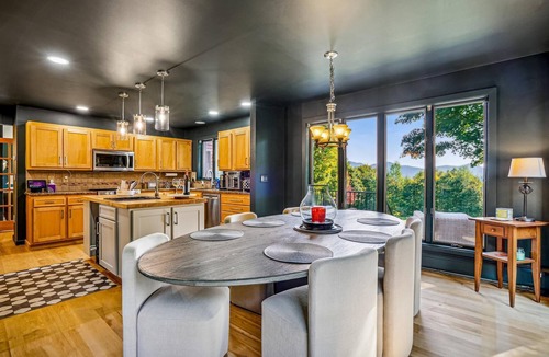 Chittenden House | Charming Vermont Retreat: Unique 4-Bedroom Home