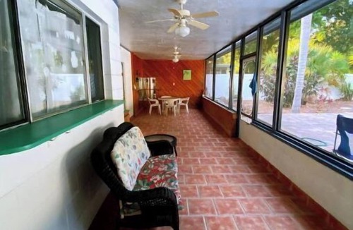 Brandon House | Cheerful 3-bedroom home with pool and office