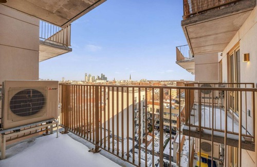 Greenpoint Apartment | Chic Brooklyn Studio Steps to the G Train | Sleeps 3