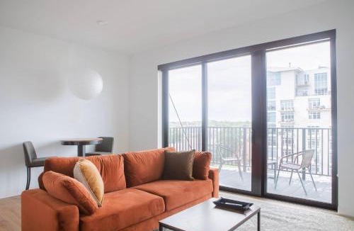 Yankee Hill Apartment | Chic East Side 1BR Apt with Balcony, Pool, and Gym