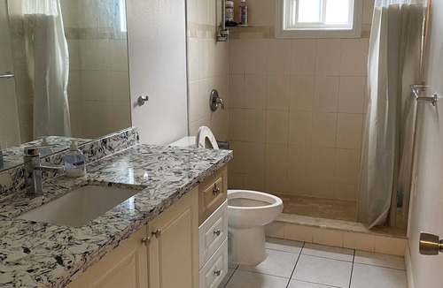 Agincourt North Bed & Breakfast | Clean and Quit