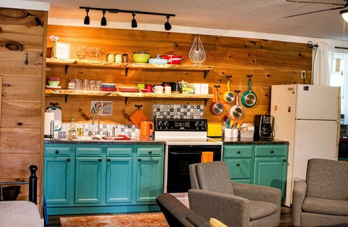 Pine Ridge Apartment | Climb On Inn ~Explore Red River Gorge & Comfort ~Perfect Location ~Pet Friendly