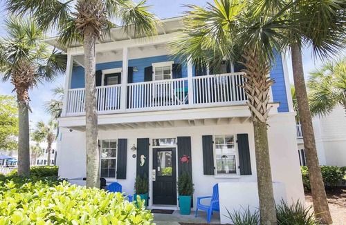 Seagrove Beach House | Coastal Bungalow, Near Beach with Pool