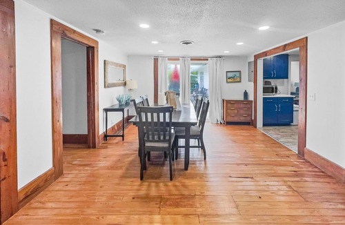 Grayton Beach House | "Cole Bin" | 3-Minutes to the Beach | Dog-Friendly | Near Redbar and Choringos restaurants