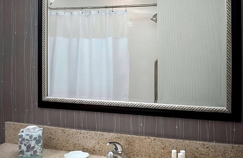 Newark Hotel | Comfort and Convenience! THREE Pet-friendly Units, Indoor Pool, Free Parking!