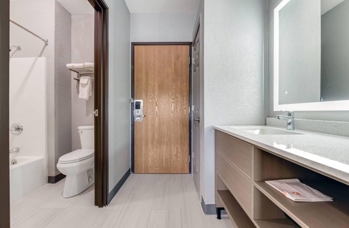 Weston Hotel | Comfort Inn & Suites Weston - Wausau