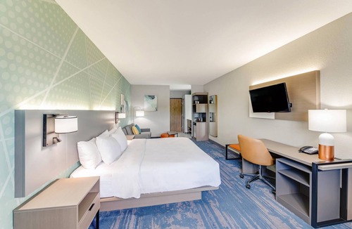 Weston Hotel | Comfort Inn & Suites Weston - Wausau