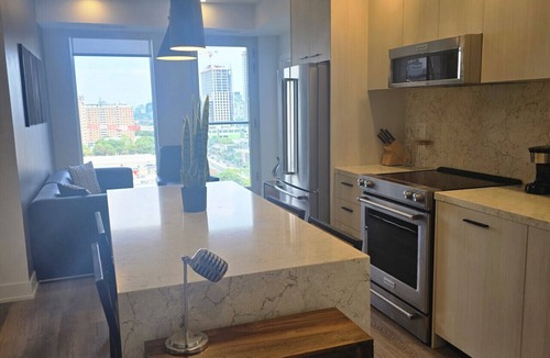 Downtown Toronto Apartment | Comfortable 2-Bedroom Stay | Elm Ledbury