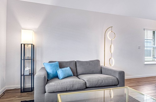 Manchaca House | Coronilla Bend - Guest House | House in Austin