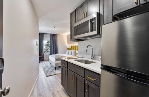 Middletown Hotel | Cottage Suites