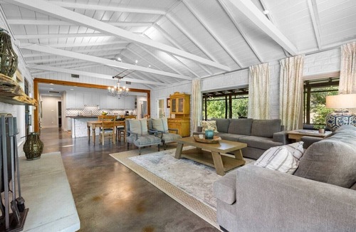 Wimberley House | Country Home & Barn on Lone Man Creek, Wimberley