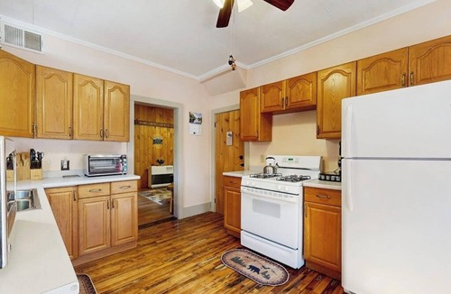 Jefferson House | Country home w/stream, yard, garden, snowmobile access, nr Santa's Village