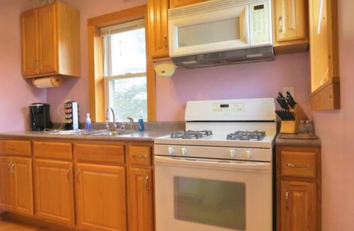 Bangor House | Countryside Escape - 10 minutes from downtown South Haven!