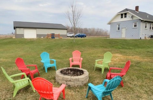 Bangor House | Countryside Escape - 10 minutes from downtown South Haven!