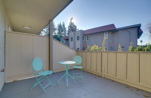 Pleasanton House | Couple's Retreat 2 Mi to Dtwn Pleasanton!