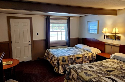 Jackson Hotel | Covered Bridge Riverview Lodge