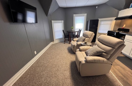 Columbus Apartment | Cozy 1-bed apt - PERFECT LOCATION-Downtown Columbus-Cummins- Nexus Park-MillRace