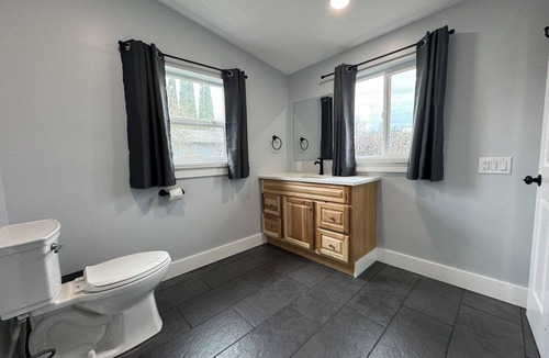 Lebanon Apartment | Cozy 1-bedroom apartment in charming Lebanon Oregon