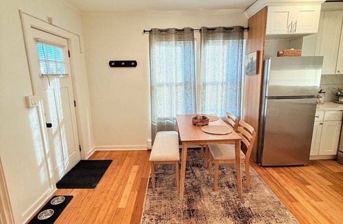 Hempstead House | Cozy 1-bedroom house in beautiful Hempstead with AC
