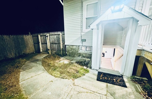 Indian Hill Apartment | Cozy 1-bedroom studio in Worcester near lake.