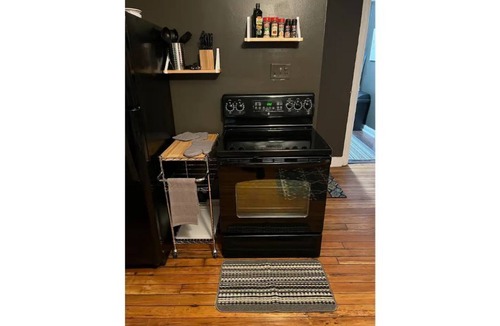 Federal Hill House | Cozy 2 Bed W/FREE Parking in ❤️ of Little Italy