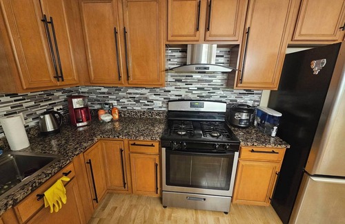 O'Hare Condo | Cozy 2-bedroom condo near O'Hare/Train/Pet OK/Balcony