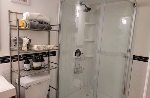 East Shoreham Apartment | Cozy apartment in quaint Ridge with AC, WiFi