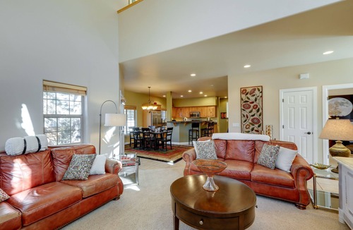 Ponderosa Trails House | Cozy Arizona Retreat w/Fireplace, Patio & Grill!