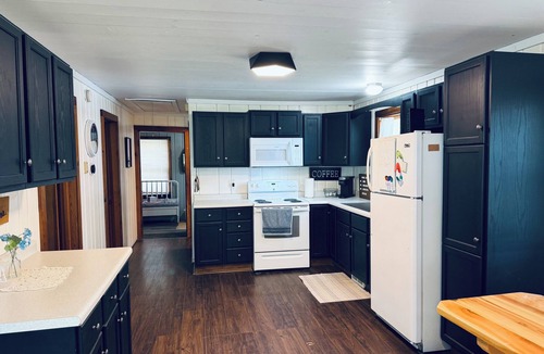 Northwoods Beach Cabin | Cozy Cabin - Lac Courte Oreilles Lake - Private Dock & Lake Access