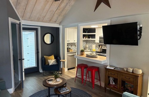 Ogunquit Cottage | Cozy, Charming 2-bedroom cottage in enjoyable Ogunquit, Maine - Southern Maine