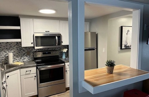 Ogunquit Cottage | Cozy, Charming 2-bedroom cottage in enjoyable Ogunquit, Maine - Southern Maine