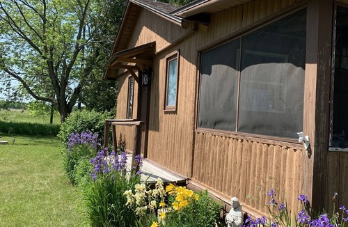 Kewaunee Cottage | Cozy Cottage on Lake Michigan