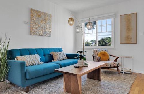 Concord House | Cozy Home -> Dwntwn, Transit, Food, & Hospitals!
