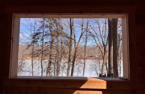 Almelund House | Cozy Lake House with Fireplace, Views, Close to Skiing!