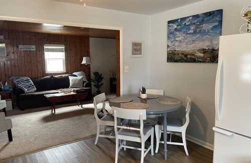 Slaughter Beach Cottage | Cozy Little Blue Cottage by the Bay