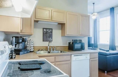Central Apartment | Cozy Loft (C) near the Heart of Clemson