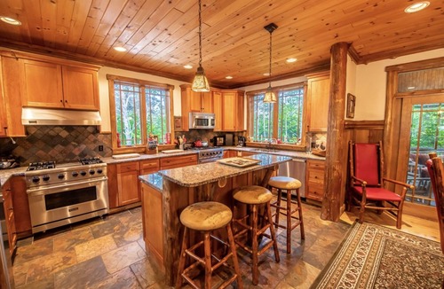 Lake Placid House | Cozy & Luxurious Adirondack Home to create many Lake Placid memories!