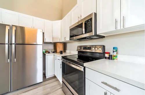 Eastside Apartment | Cozy Micro Suite Unit 5 Sleeps 2 Minutes to Downtown