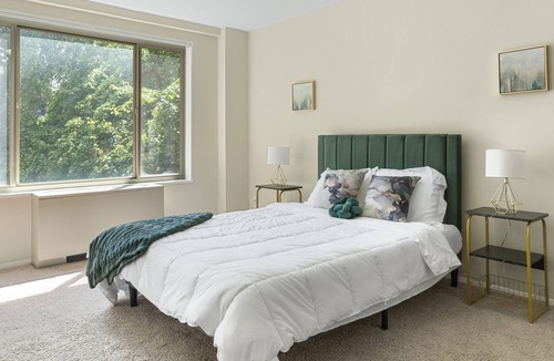 Arlington Apartment | COZY One Bedroom Apartment !10 Minutes From D.C!