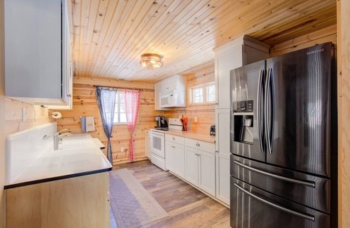 Clear Lake House | Cozy Red Cabin on Briggs Lake