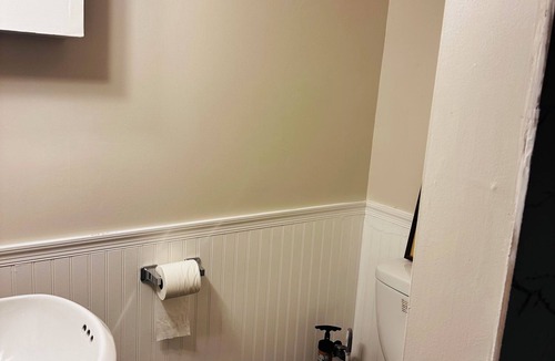 Wilmington Apartment | Cozy room in delightful Wilmington home, close to all local attractions