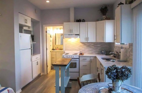 Sequim House | Cozy Studio, Sea Views, Pet Friendly