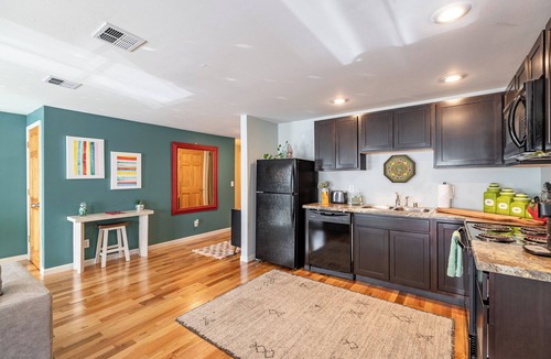 Historic Downtown La Crosse Apartment | Cozy, stylish apartment in downtown La Crosse!