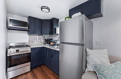 Dublin Cottage | Cozy Tiny House on Main Street. Fully Renovated.