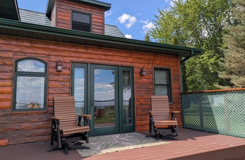 Osakis Cabin | Cozy up on Lake Osakis