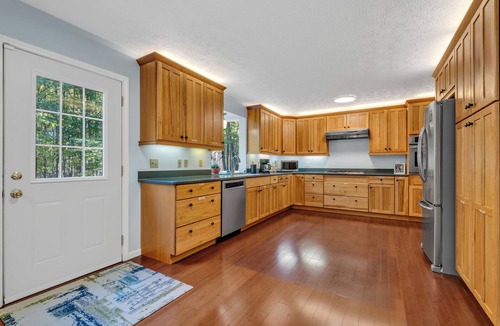 Oberlin House | Crafting Retreat House in the Woods