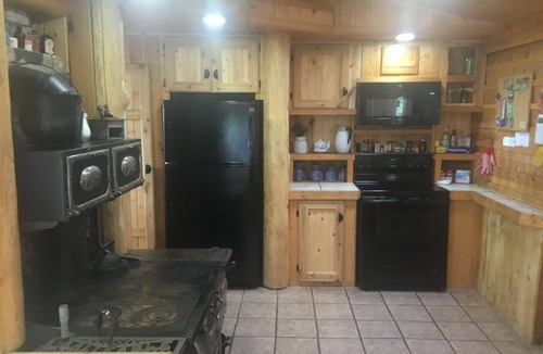 Buena Vista Cabin | Creek front Log Cabin, Mountain Views, ATV Trails, hiking, fishing