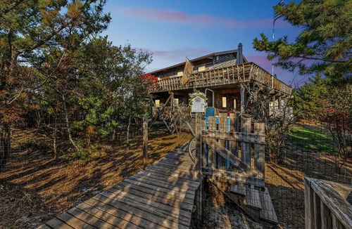 Bayberry Dunes House | Davis Park FI Spacious 5BR/2 Bath Split AC Water views, Waterviews Pet Friendly renovated Beach Hou.